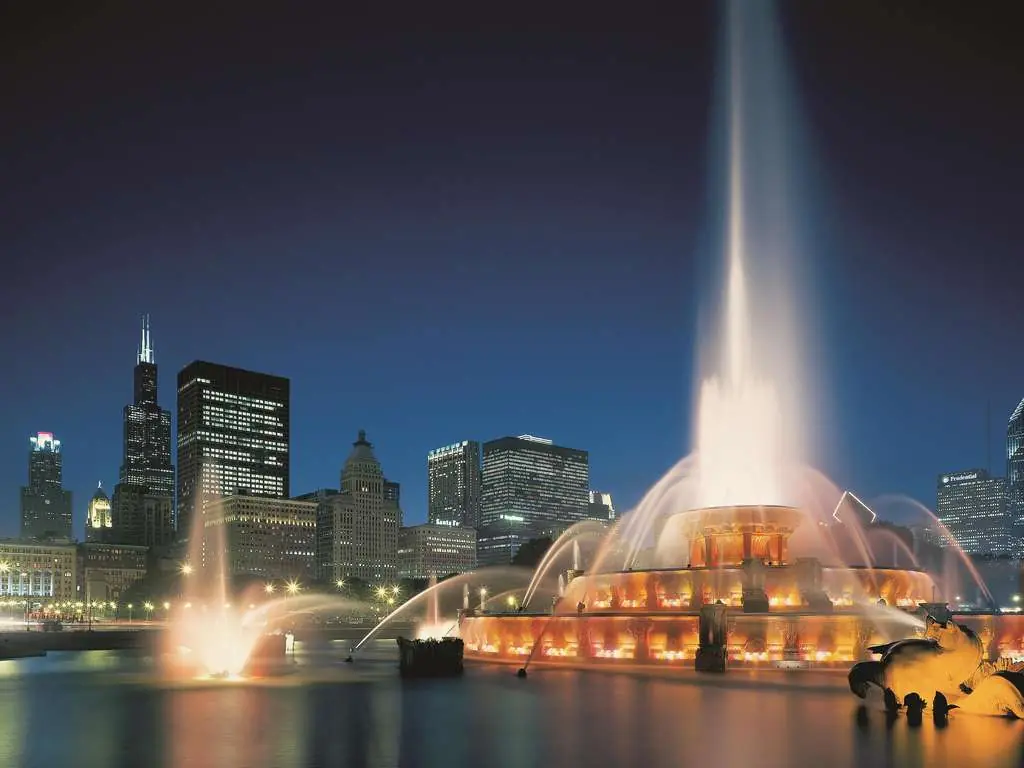 Fairmont Chicago, Millennium Park — sauna and spa facilities