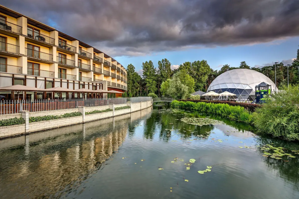 Holiday Inn Resort Warsaw