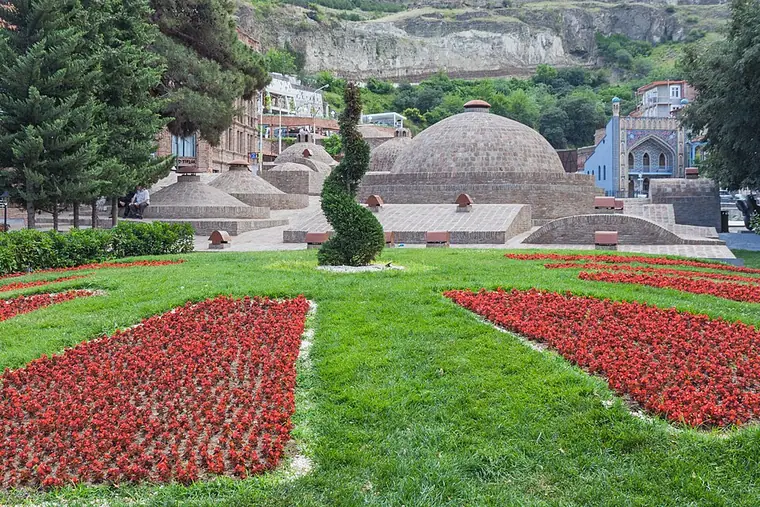 Abanotubani sulphur baths (e.g. Gulo's Thermal Spa): the spa