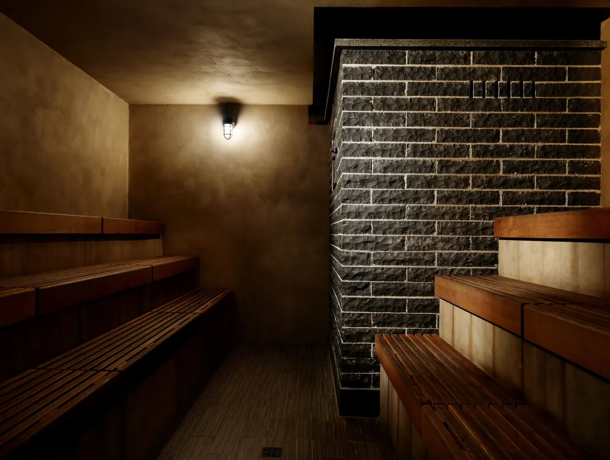 Banya 5: the sauna