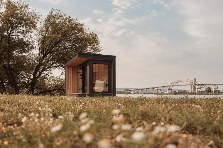 Cedar & Stone Nordic Sauna: the sauna