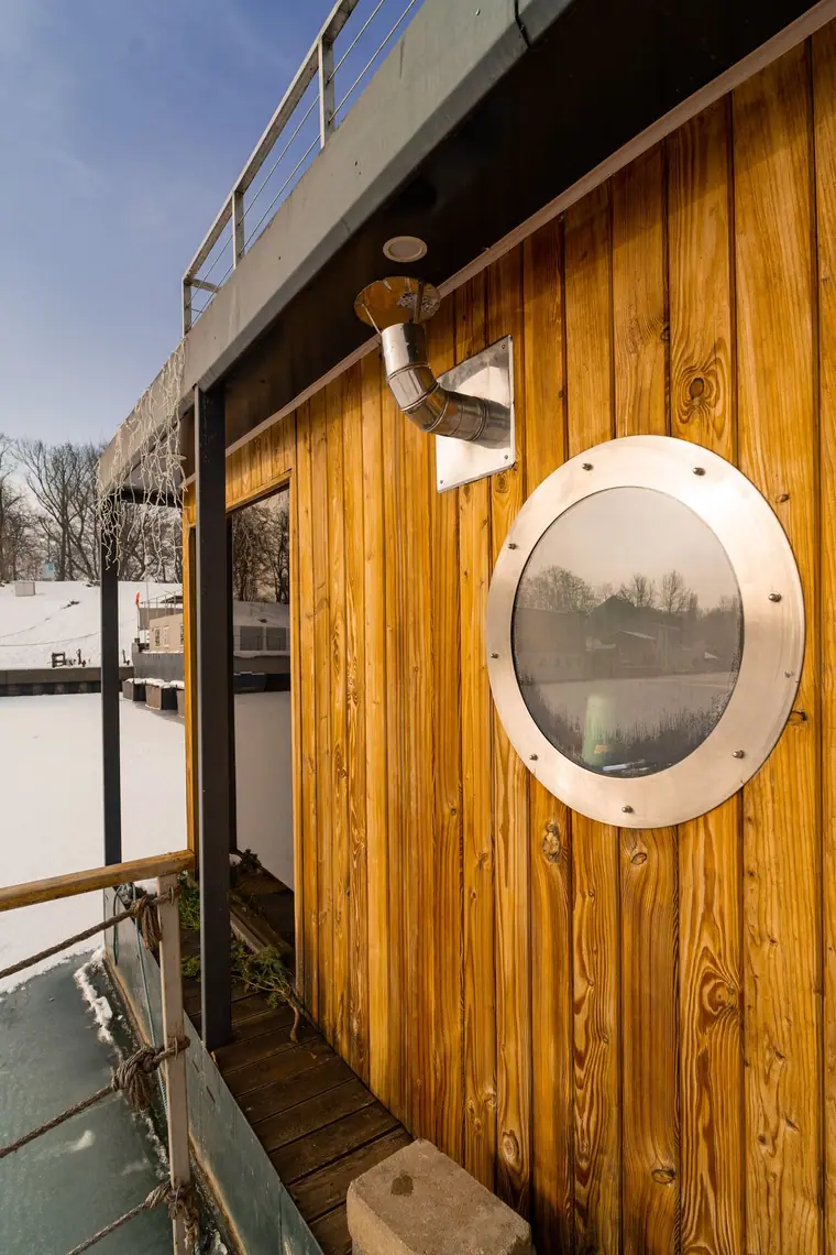 Sauna Wisła (floating sauna, Port Czerniakowski): the sauna