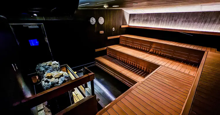 Shinagawa Sauna (泊まれるサウナ屋さん 品川サウナ)